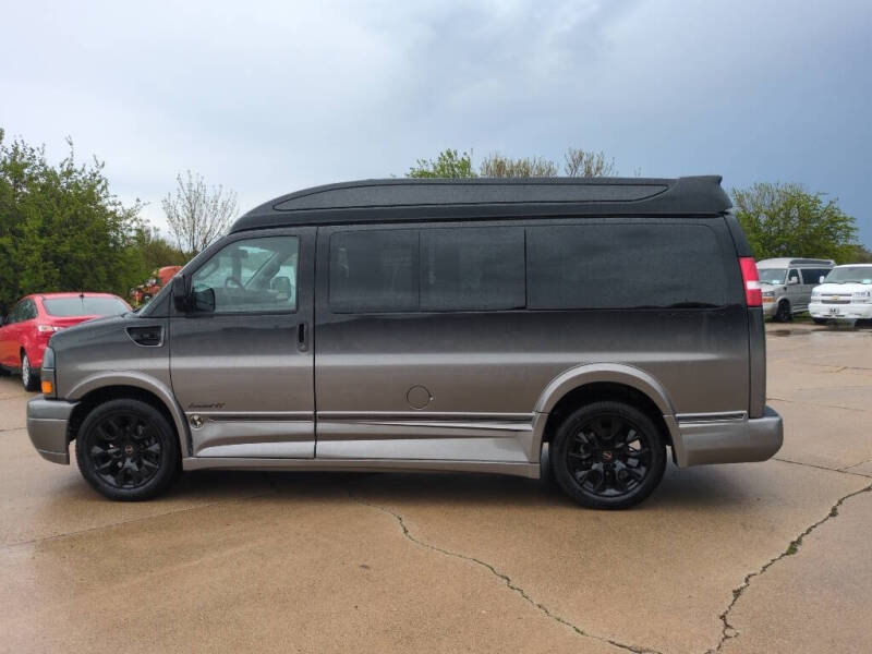2026 GMC Savana 2500