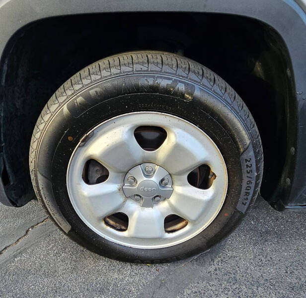 2015 Jeep Cherokee Sport