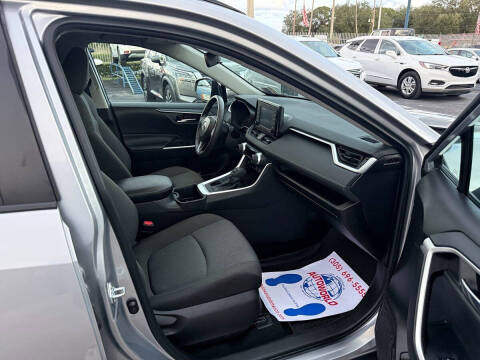 2022 Toyota RAV4 XLE