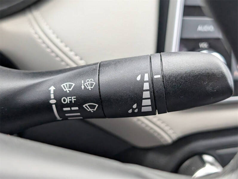 2020 Nissan Versa SV