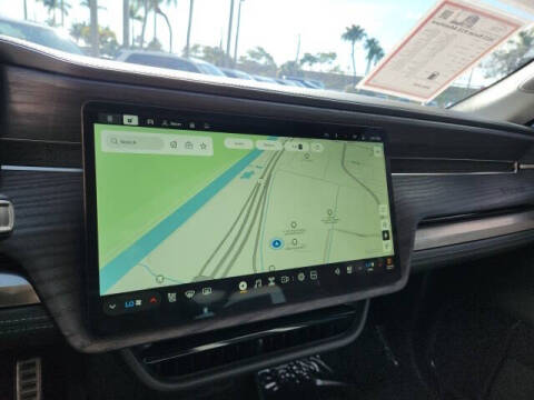 2023 Rivian R1S Adventure