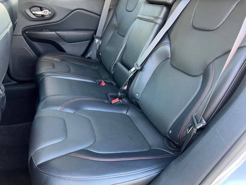 2019 Jeep Cherokee Trailhawk