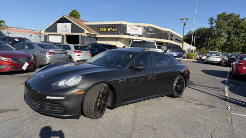 2016 Porsche Panamera