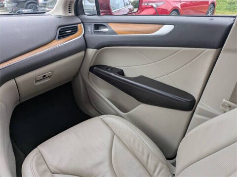 2019 Lincoln MKC Select