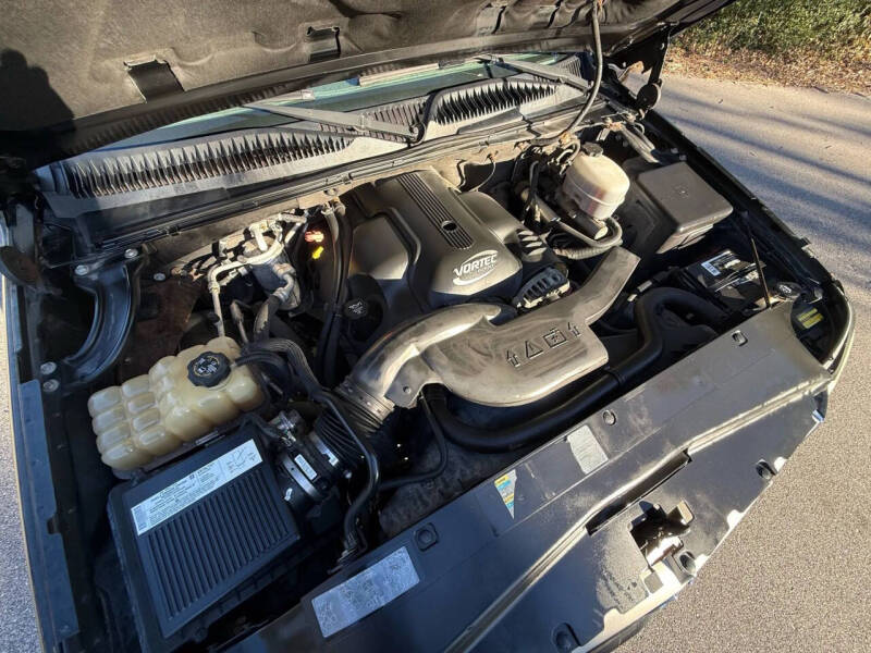 2004 Cadillac Escalade