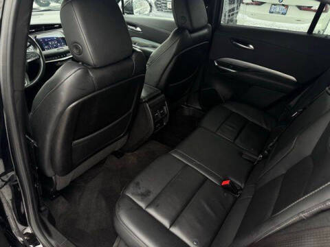 2023 Cadillac XT4 Premium Luxury