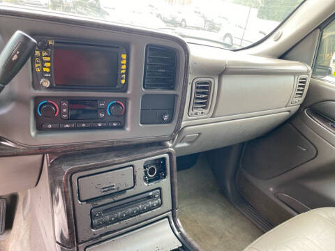 2004 GMC Yukon Denali