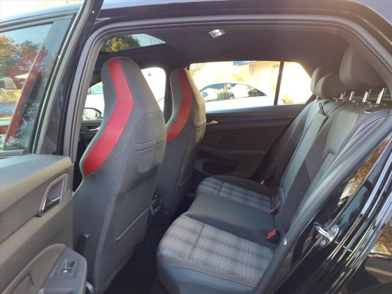 2022 Volkswagen Golf GTI SE