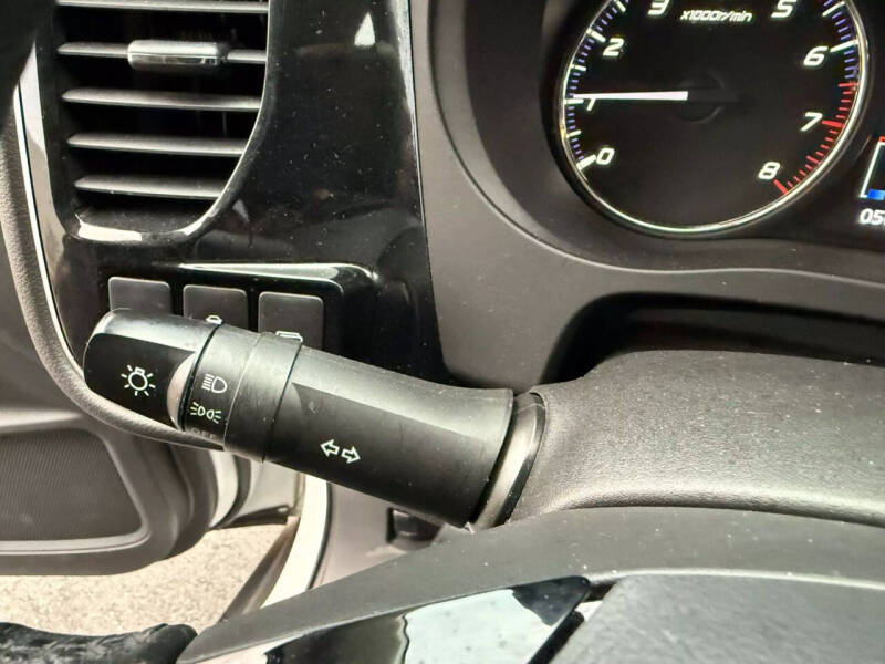 2017 Mitsubishi Outlander ES