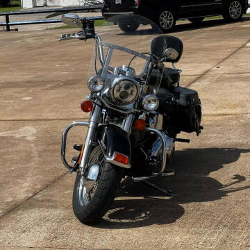 2016 Harley-Davidson FLSTC Heritage Softail Classic for sale at EC CARS in Burleson TX