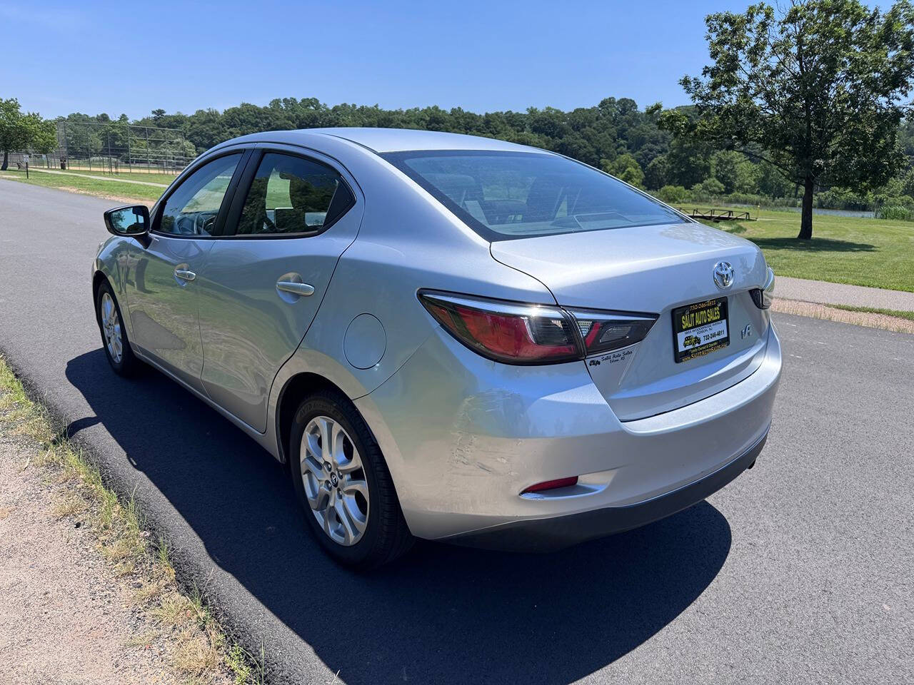 2018 Toyota Yaris iA 26