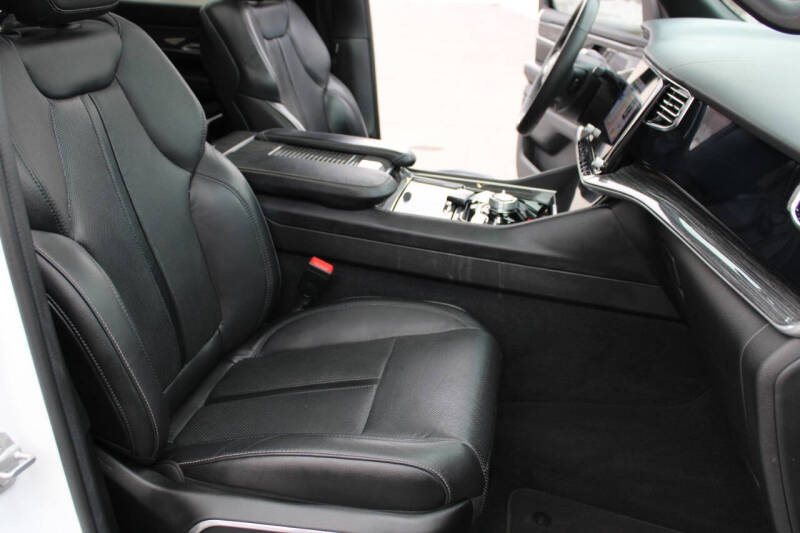 2022 Jeep Wagoneer Series III