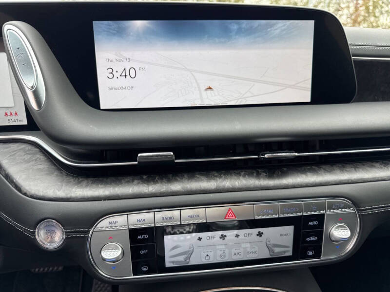 2025 Genesis G90 3.5T e-Supercharger