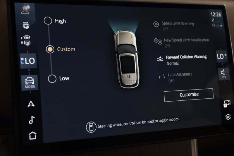 2024 Land Rover Range Rover P400 SE