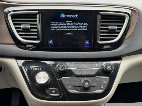 2017 Chrysler Pacifica