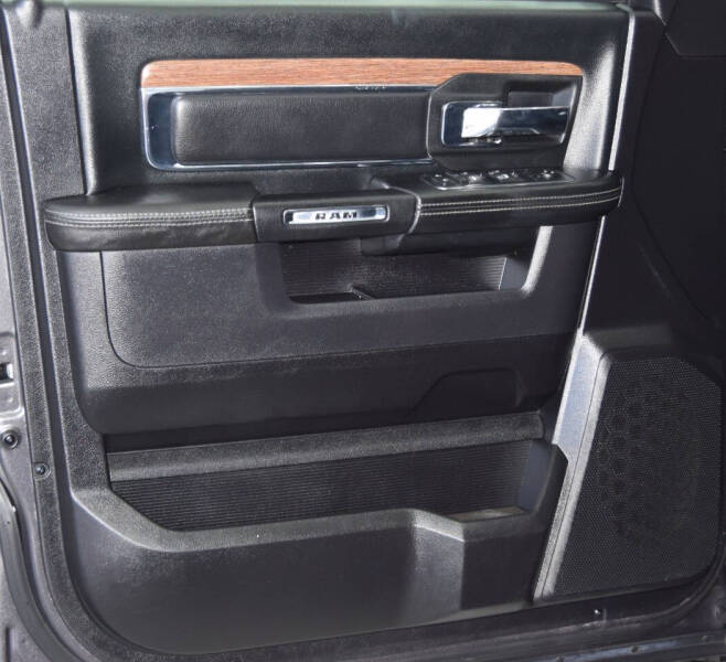 2016 RAM 1500 Laramie