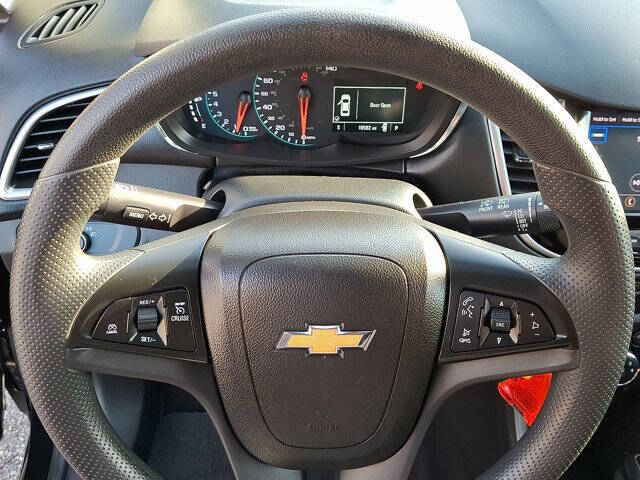 2022 Chevrolet Trax LS