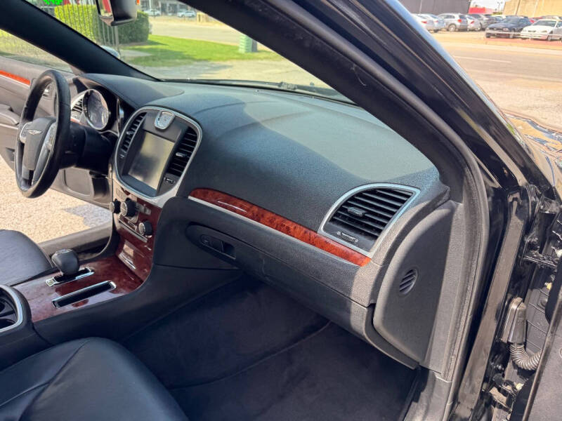 2014 Chrysler 300