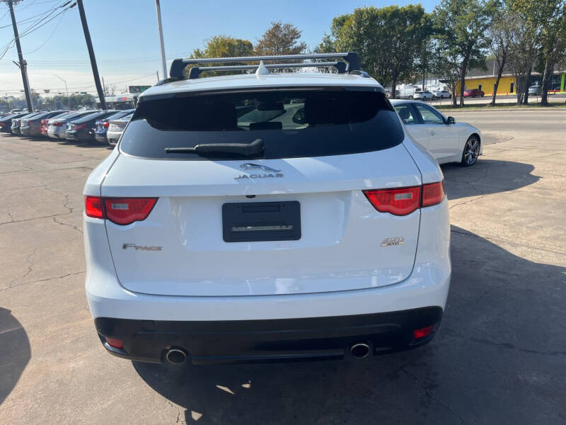 2017 Jaguar F-PACE 35t Prestige