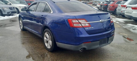 2015 Ford Taurus SEL