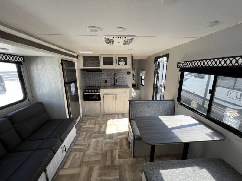 2022 Forest River SHASTA 25RS