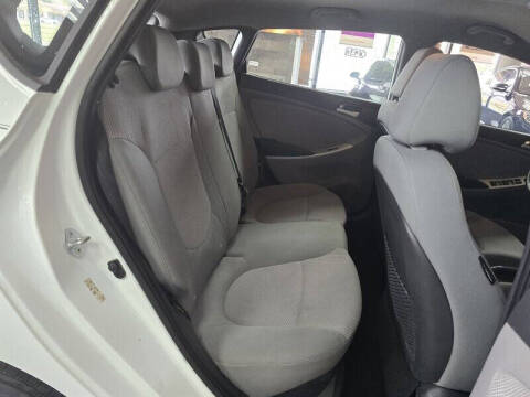 2013 Hyundai Accent GS