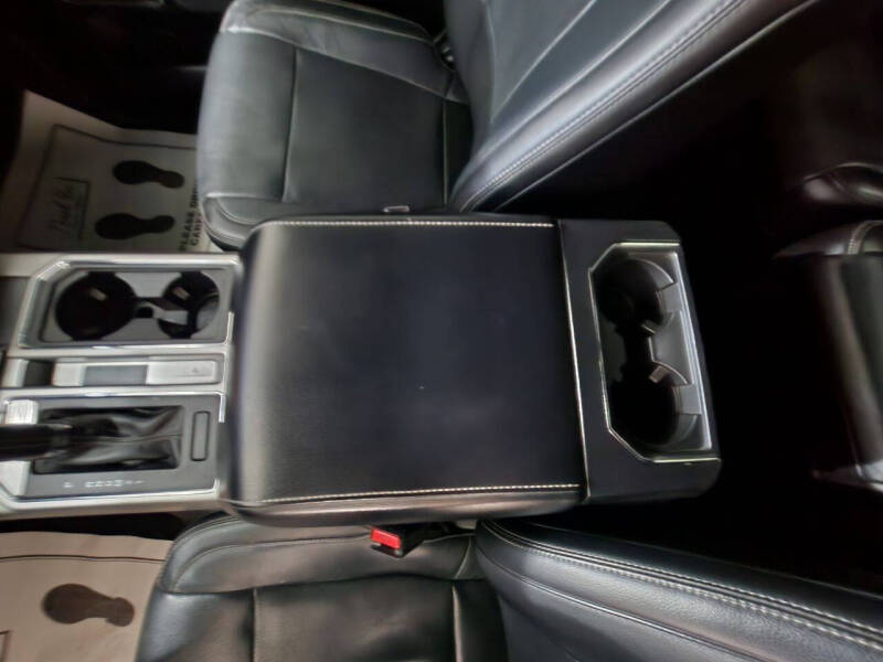 2017 Ford F-150 Platinum