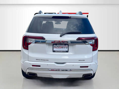 2022 GMC Acadia Denali