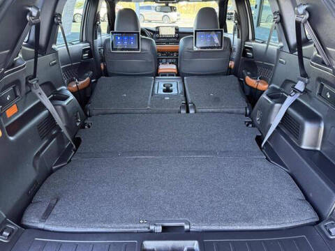 2023 Mitsubishi Outlander PHEV SEL