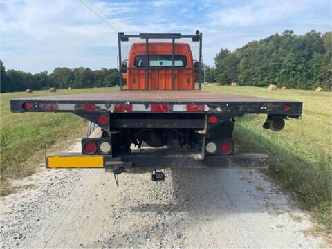 2017 Freightliner M2 106