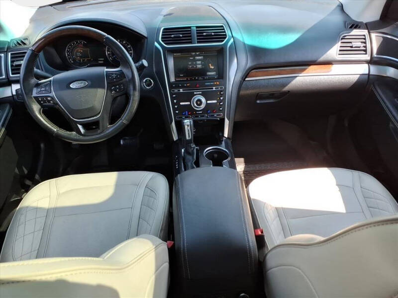 2016 Ford Explorer Platinum