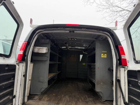 2017 GMC Savana 2500