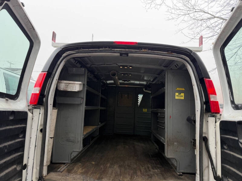 2017 GMC Savana 2500