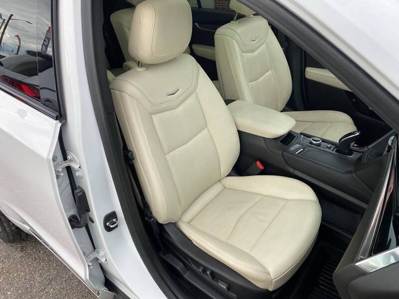 2021 Cadillac XT6 Sport