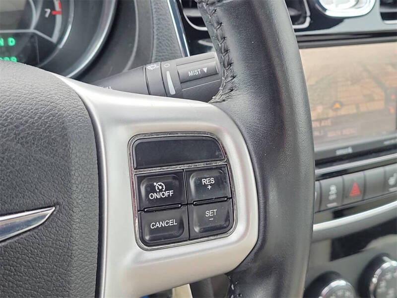 2012 Chrysler 200 Limited