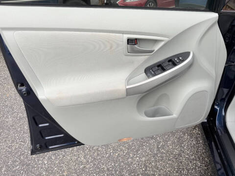 2014 Toyota Prius Five