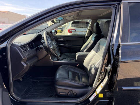 2015 Toyota Camry Hybrid