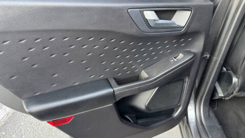 2020 Ford Escape Hybrid SE Sport