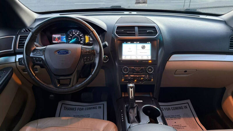 2017 Ford Explorer XLT