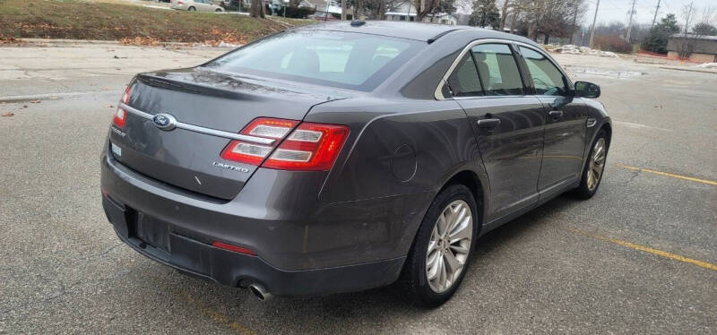 2015 Ford Taurus Limited