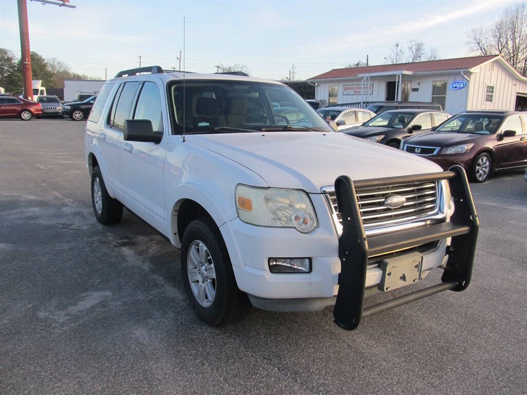 White 2010 Ford Explorer XLT 4x4 XLT 4dr SUV 18