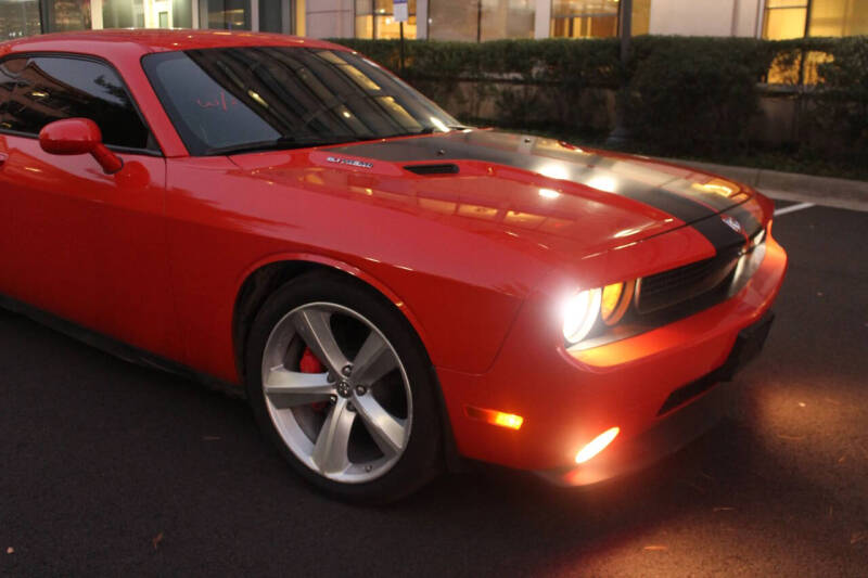 2008 Dodge Challenger SRT8