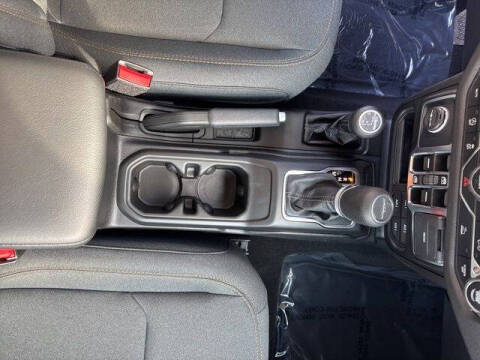 2025 Jeep Gladiator NightHawk