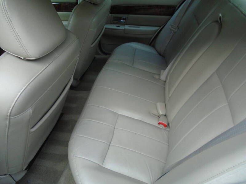 2010 Mercury Grand Marquis LS