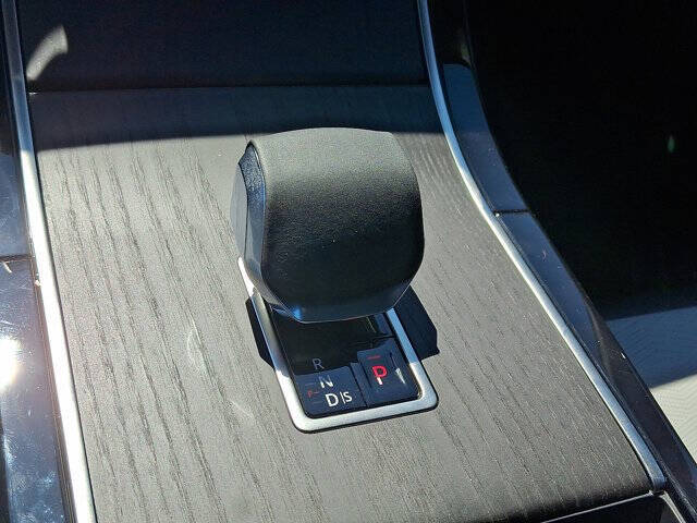 2026 Land Rover Range Rover Velar P400 Autobiography