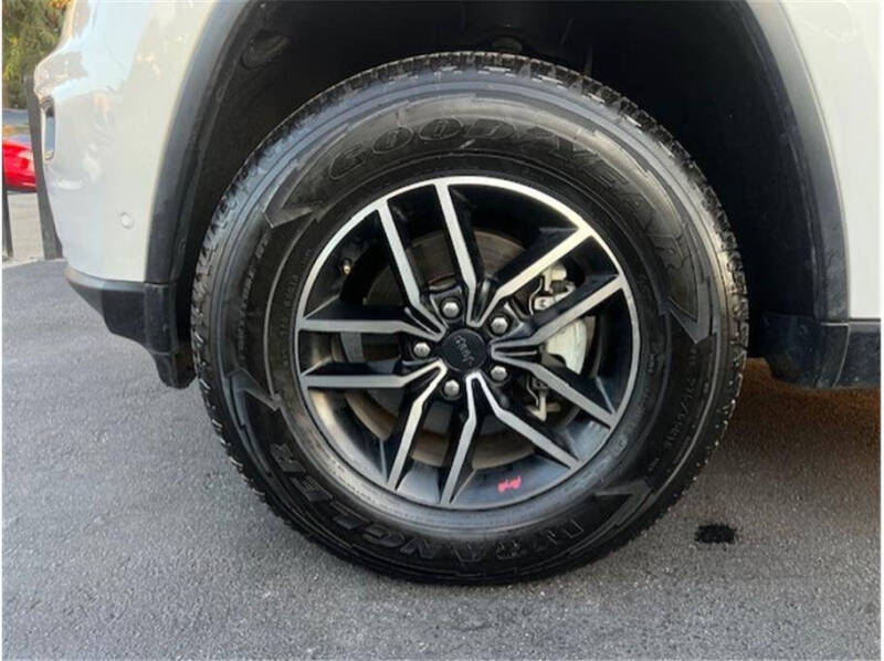 2020 Jeep Grand Cherokee Trailhawk