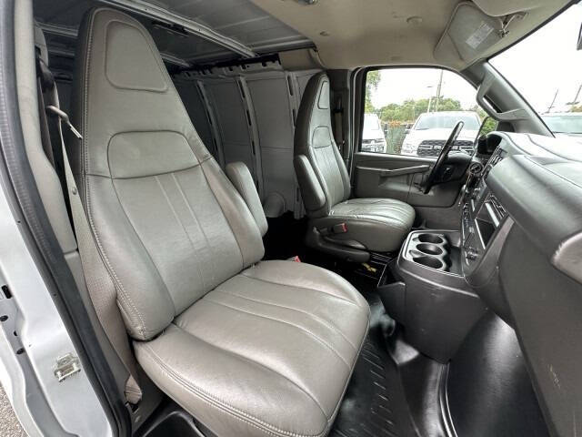 2023 Chevrolet Express 2500