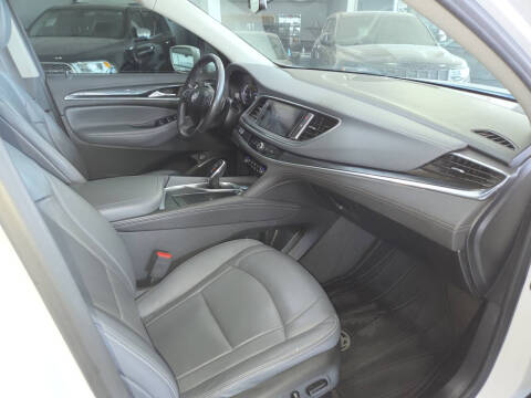 2020 Buick Enclave Essence