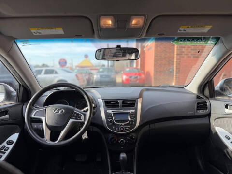 2013 Hyundai Accent GS