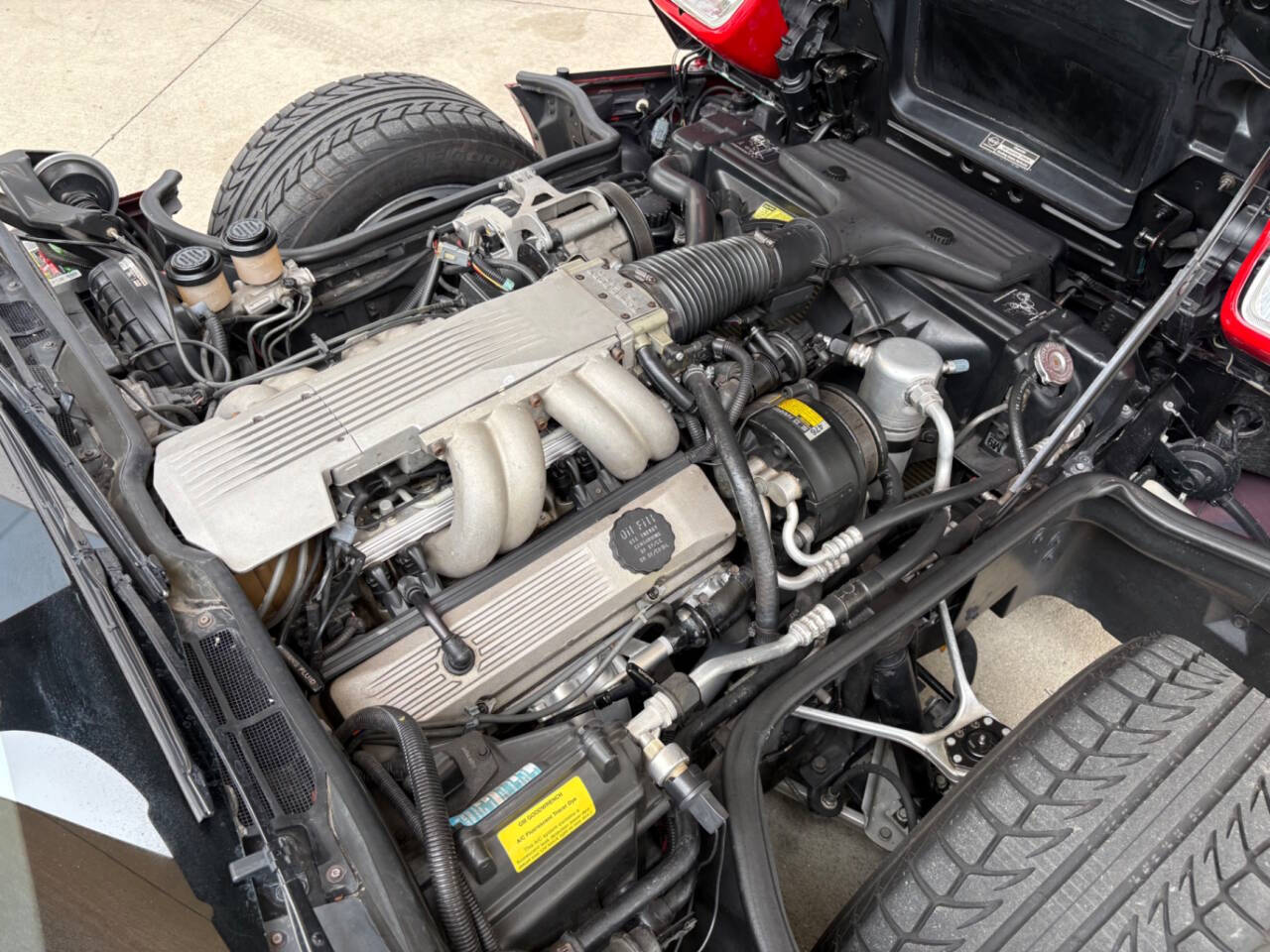 1985 Chevrolet Corvette 36